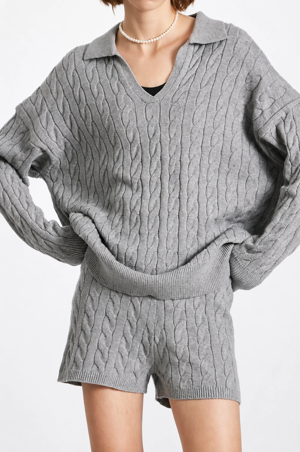 Full knitwear set with yarn and specification context